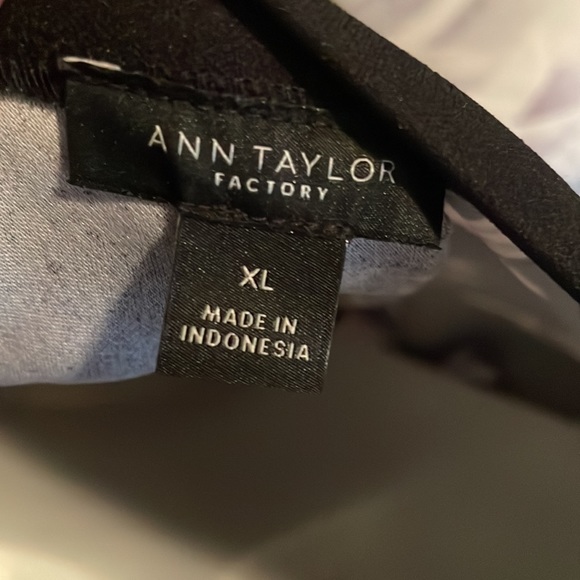 Ann Taylor Blouse XL - Picture 3 of 4